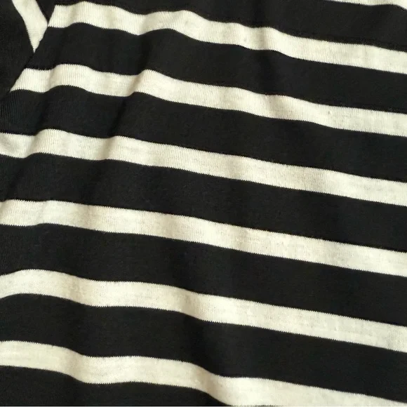 A black and white striped cold-shoulder top with long sleeves - Picture 6 of 7